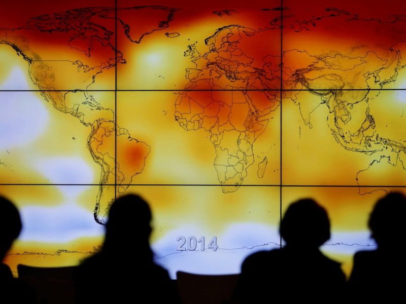 A world map with climate anomalies during the World Climate Change Conference 2015. Photo: Reuters/Stephane Mahe
